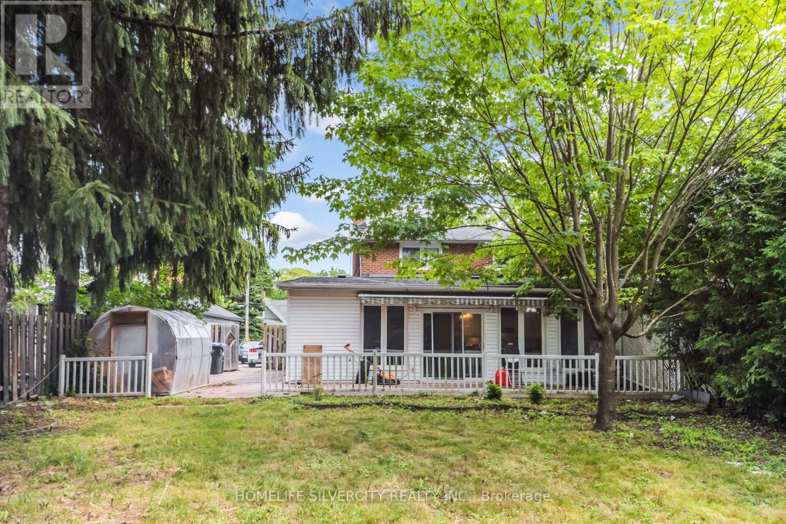 62 ROSEDALE AVENUE W Property Photo 1