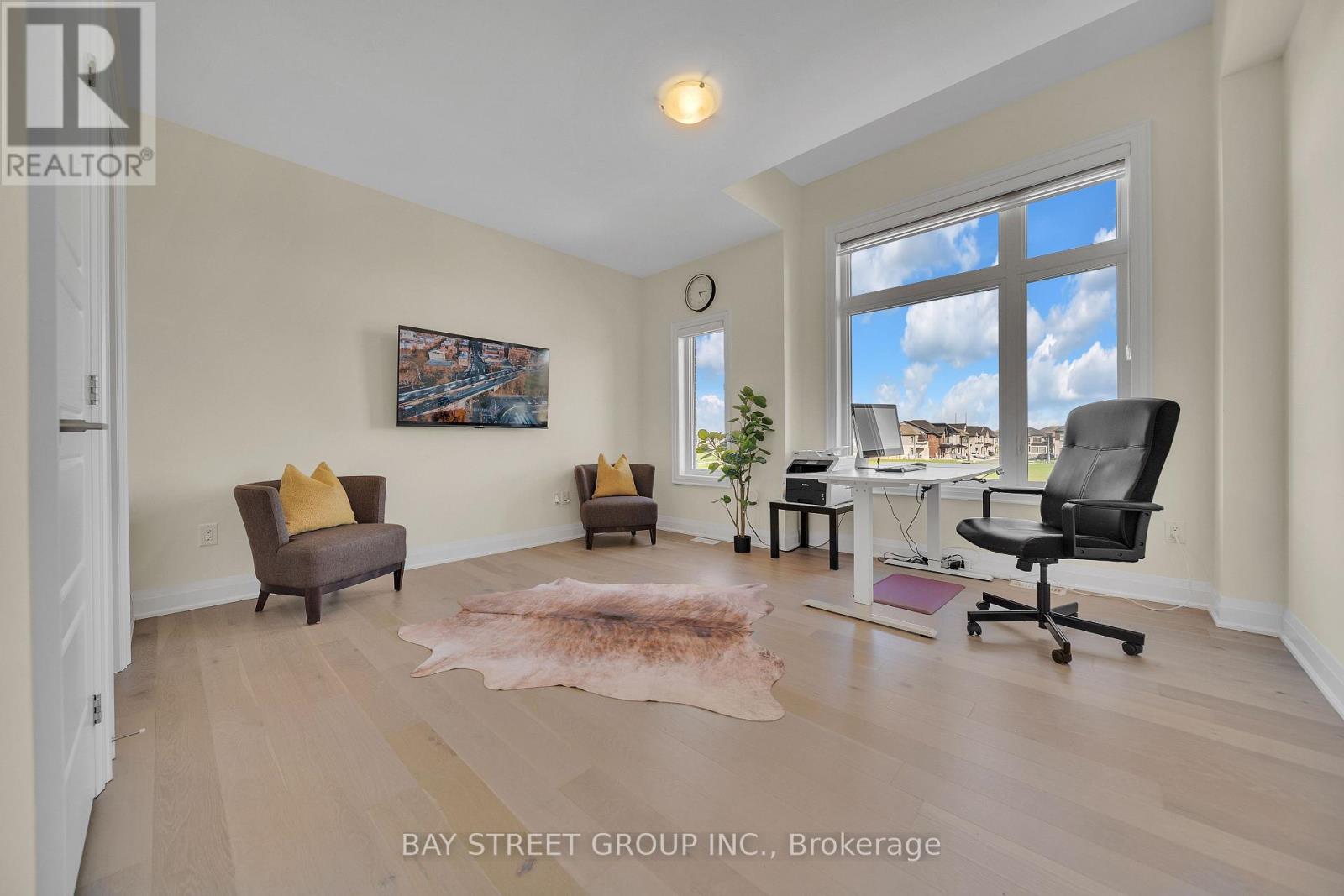 2411 Saw Whet Boulevard Property Photo 3