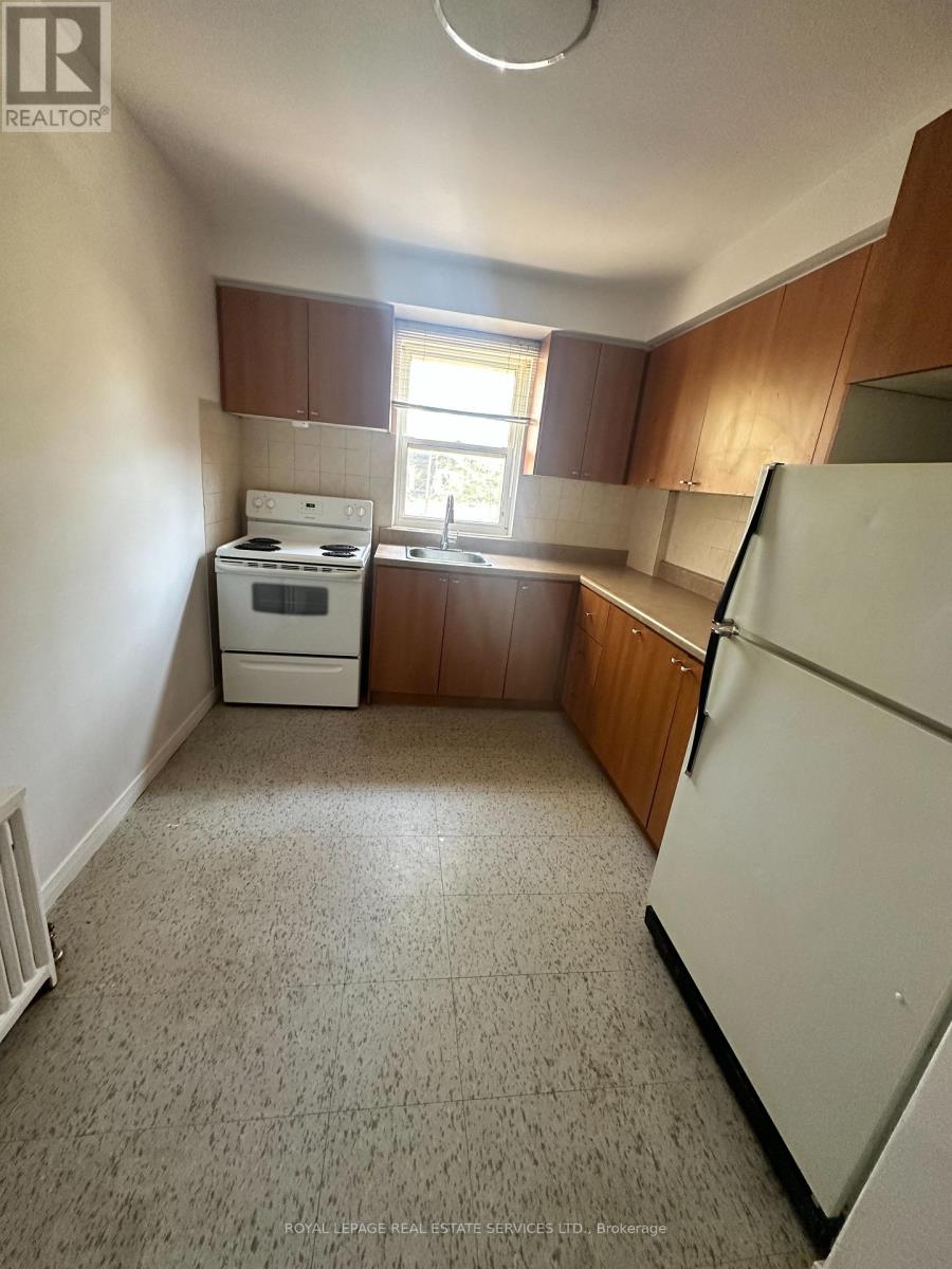 302 - 55a Long Branch Avenue Property Photo 7