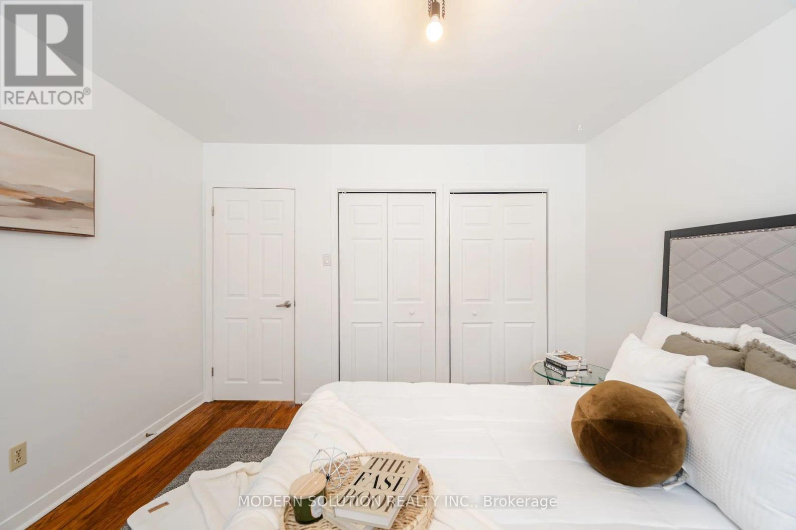 2557 Mindemoya Road Property Photo 15