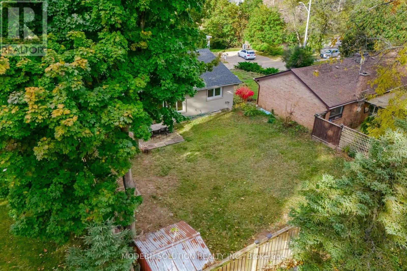 2557 Mindemoya Road Property Photo 26