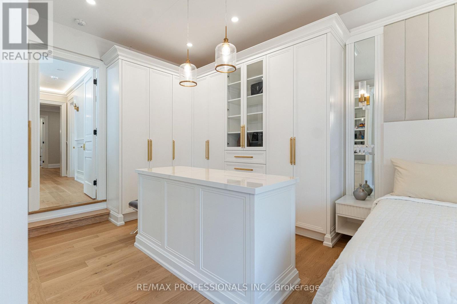 161 The Kingsway Property Photo 29
