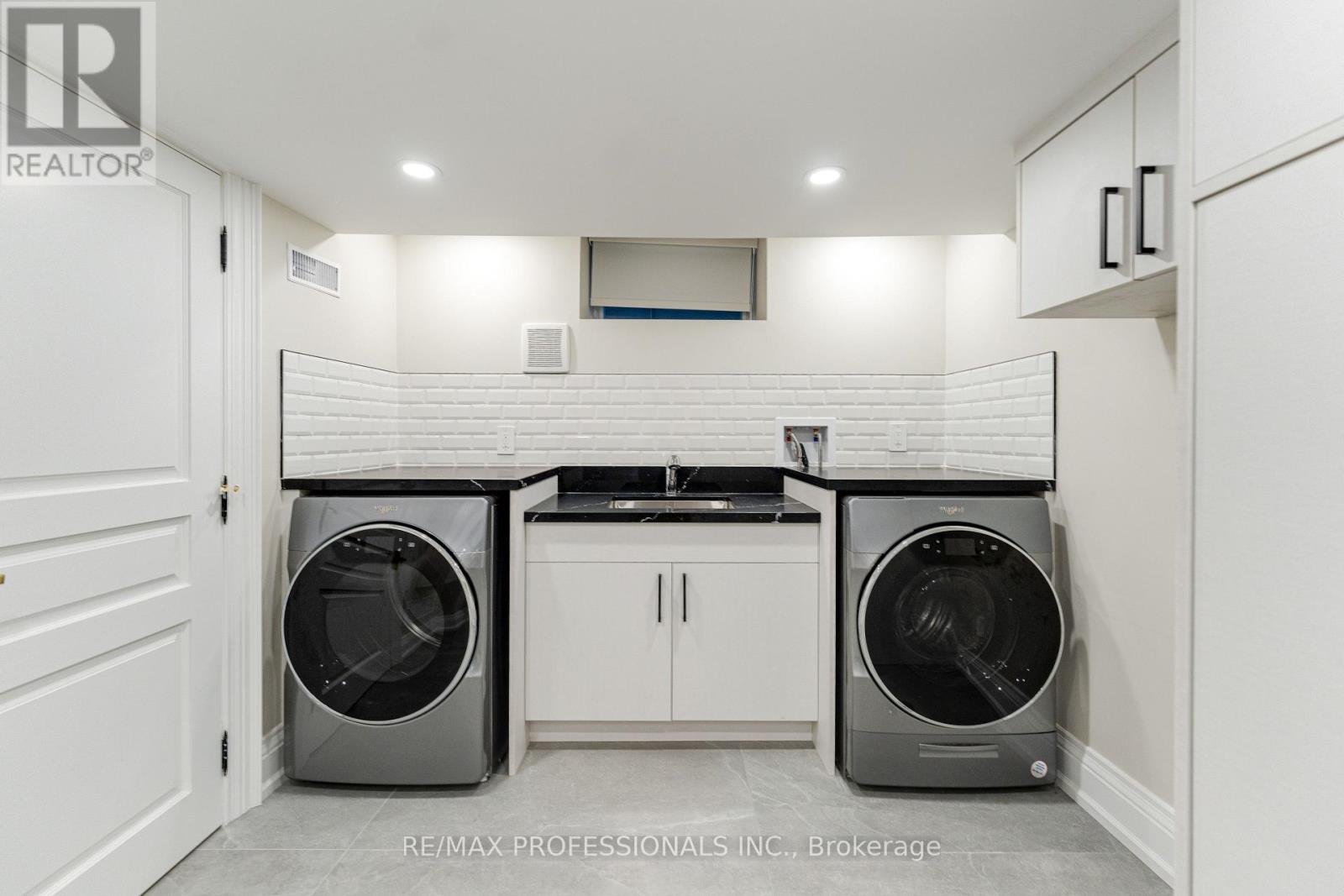 161 The Kingsway Property Photo 41