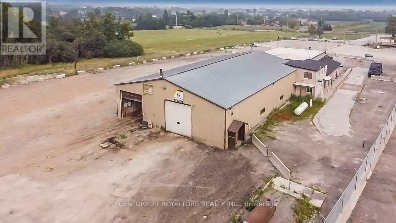 6202 Healey Road N Property Photo 14