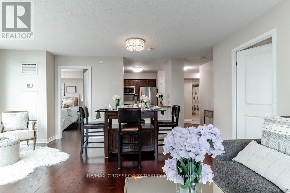 604 - 215 Sherway Gardens Road Property Photo 7
