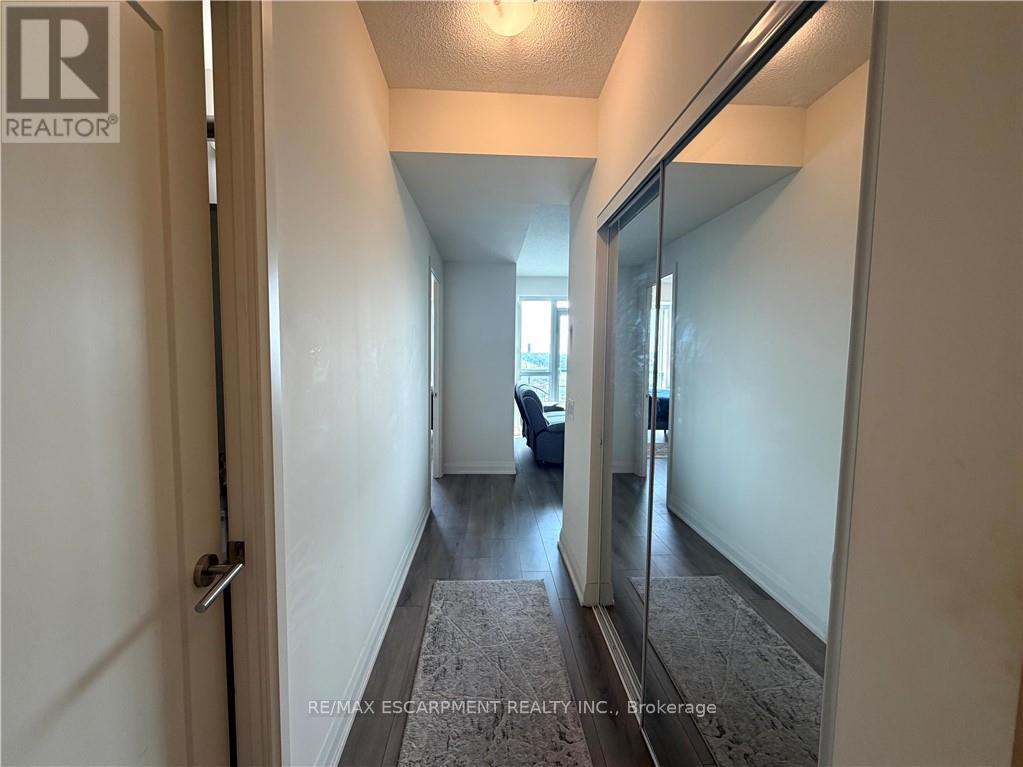 616 - 509 Dundas Street W Property Photo 7