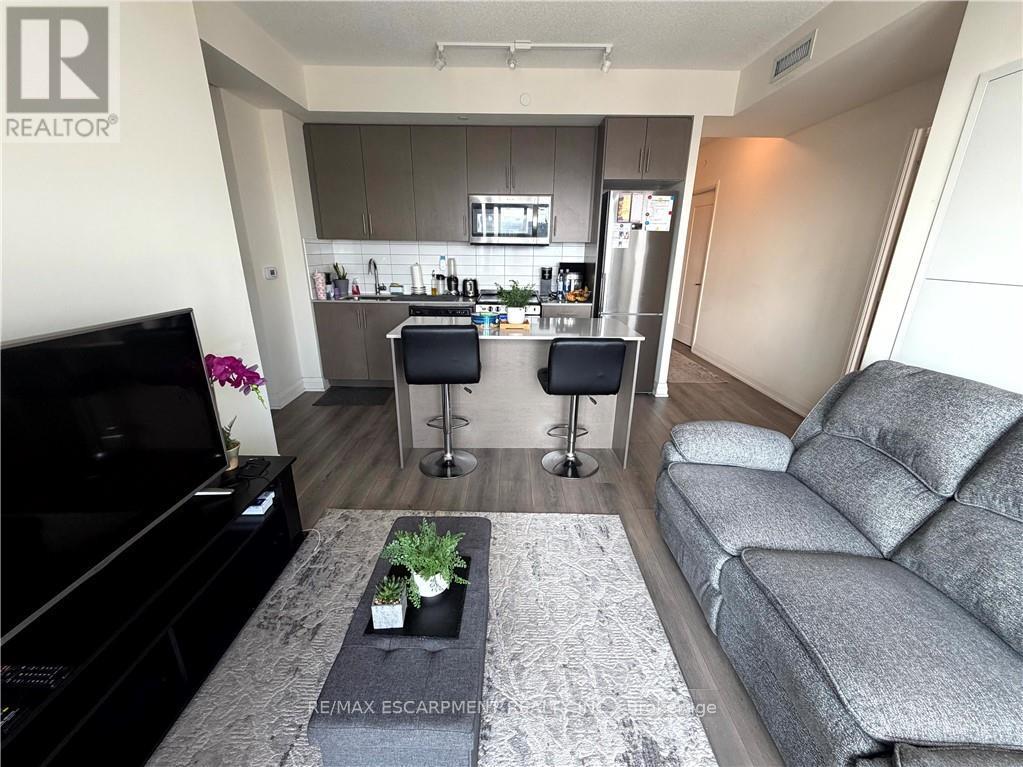 616 - 509 Dundas Street W Property Photo 9