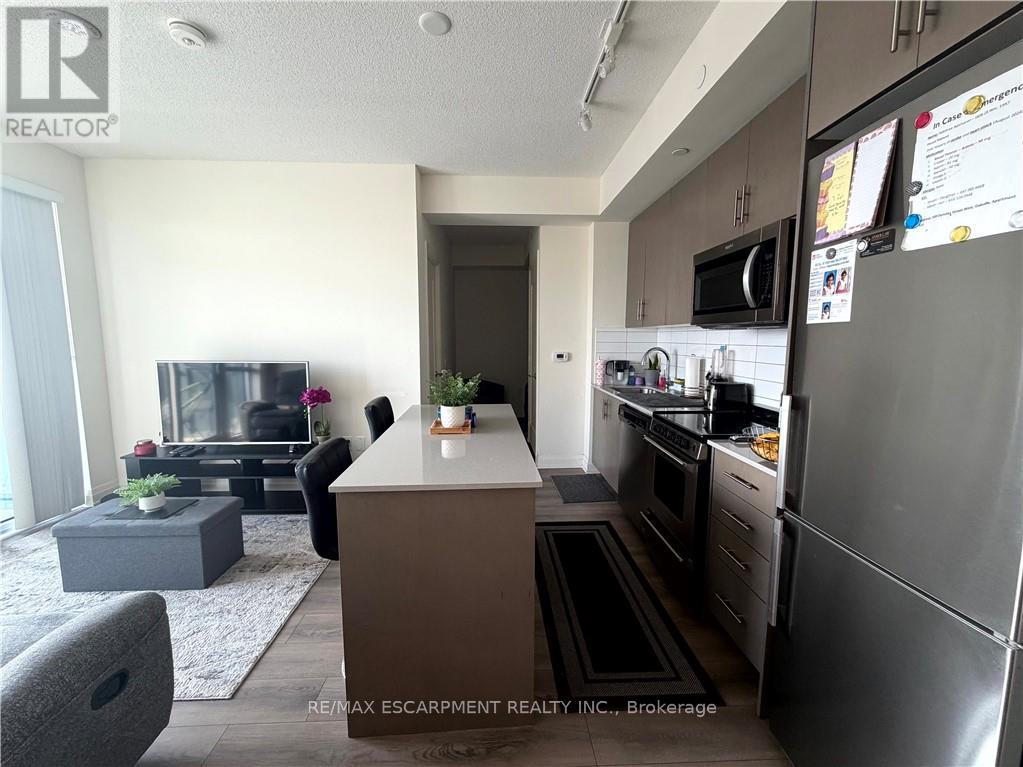 616 - 509 Dundas Street W Property Photo 11