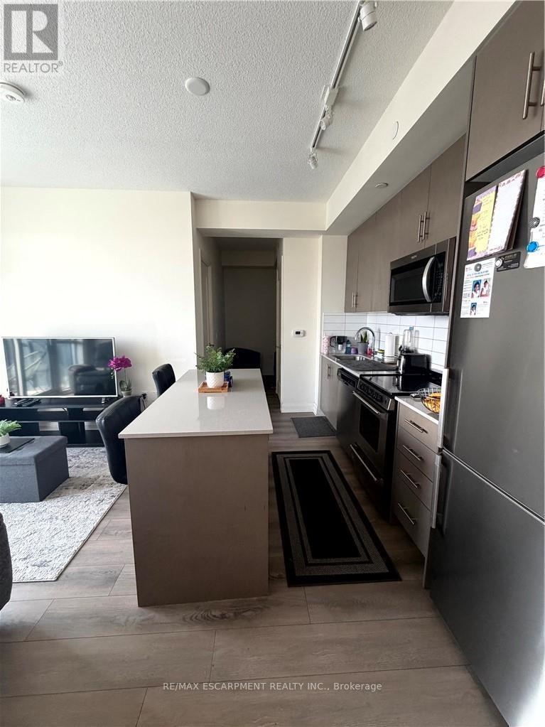616 - 509 Dundas Street W Property Photo 12