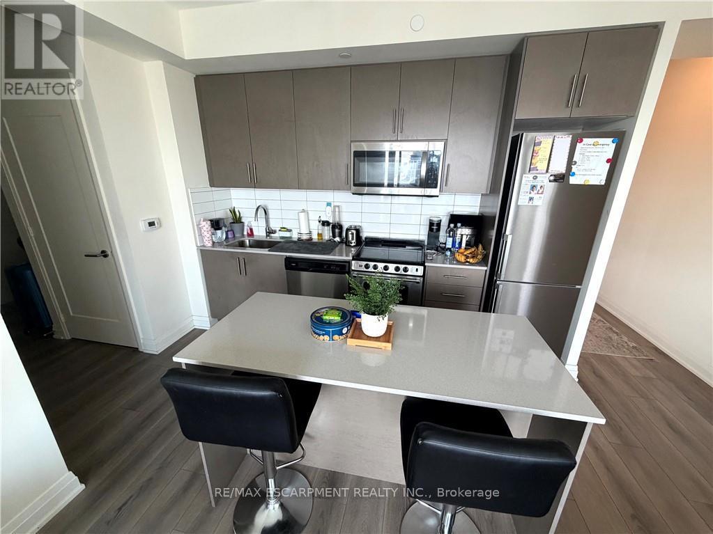 616 - 509 Dundas Street W Property Photo 13