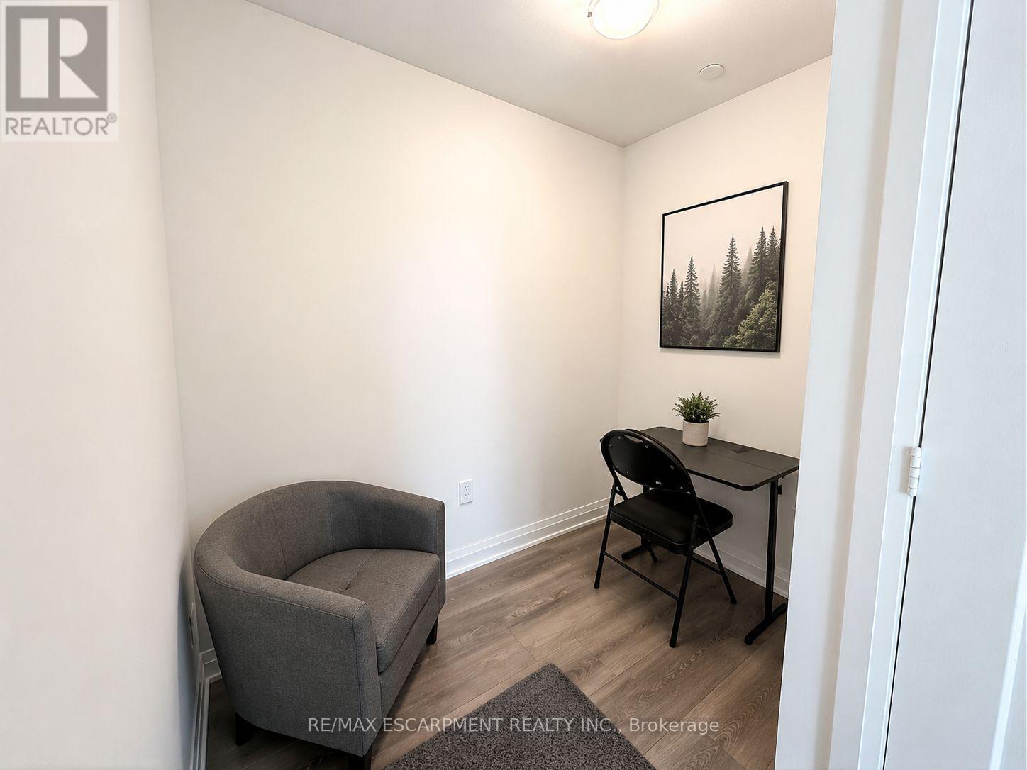 616 - 509 Dundas Street W Property Photo 17