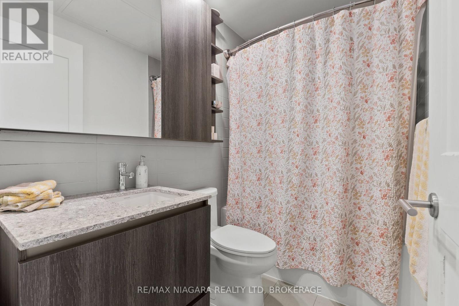 717 - 21 Park Street E Property Photo 25