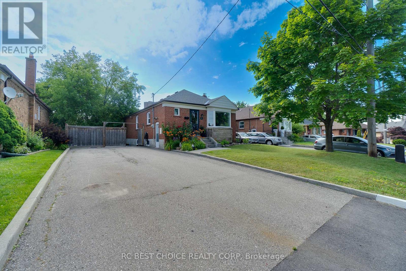 Lower - 45 Mayall Avenue Property Photo 2