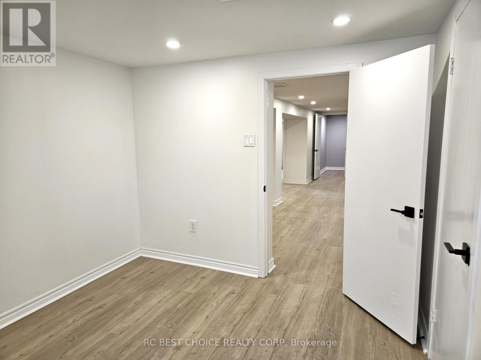 Lower - 45 Mayall Avenue Property Photo 21