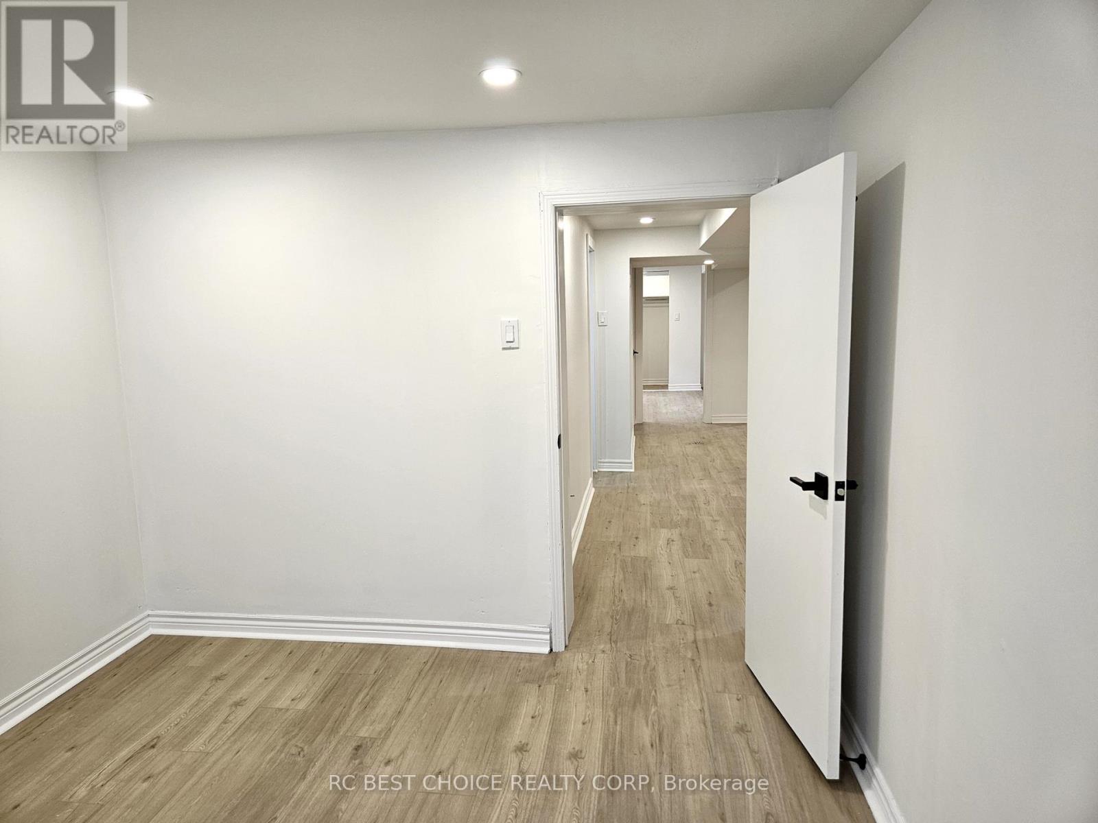Lower - 45 Mayall Avenue Property Photo 25