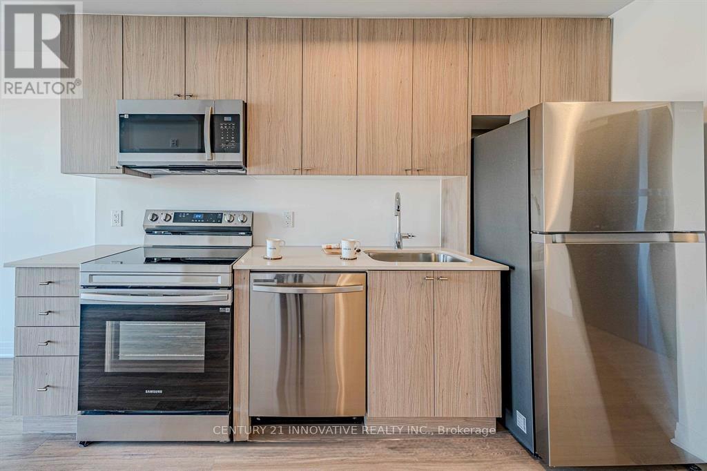 201 - 490 Gordon Krantz Avenue Property Photo 7