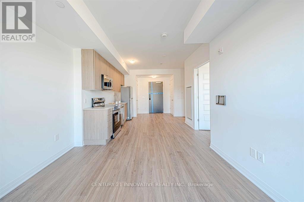201 - 490 Gordon Krantz Avenue Property Photo 15