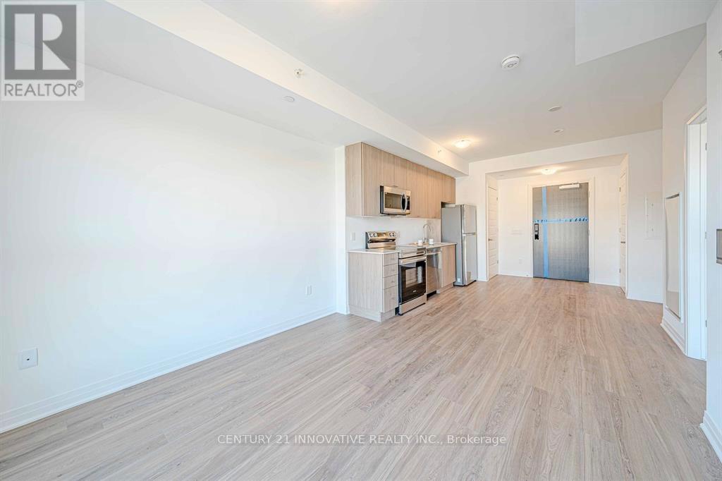 201 - 490 Gordon Krantz Avenue Property Photo 16