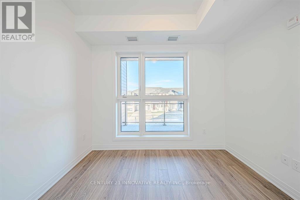201 - 490 Gordon Krantz Avenue Property Photo 18