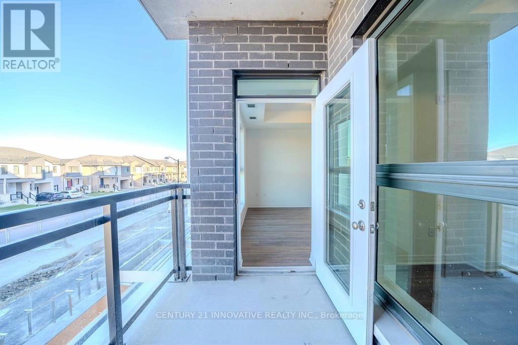 201 - 490 Gordon Krantz Avenue Property Photo 29