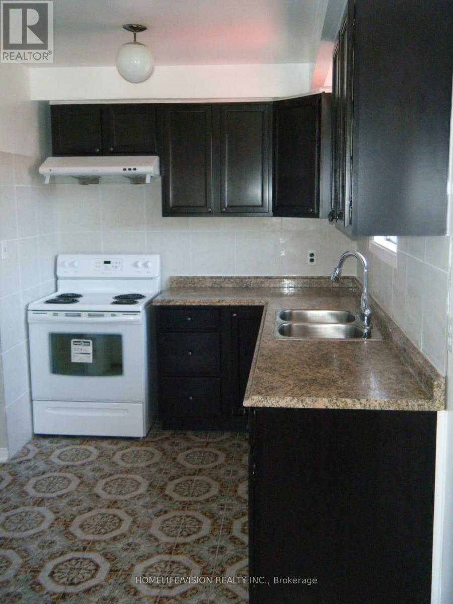 3766 Darla Drive E Property Photo 2