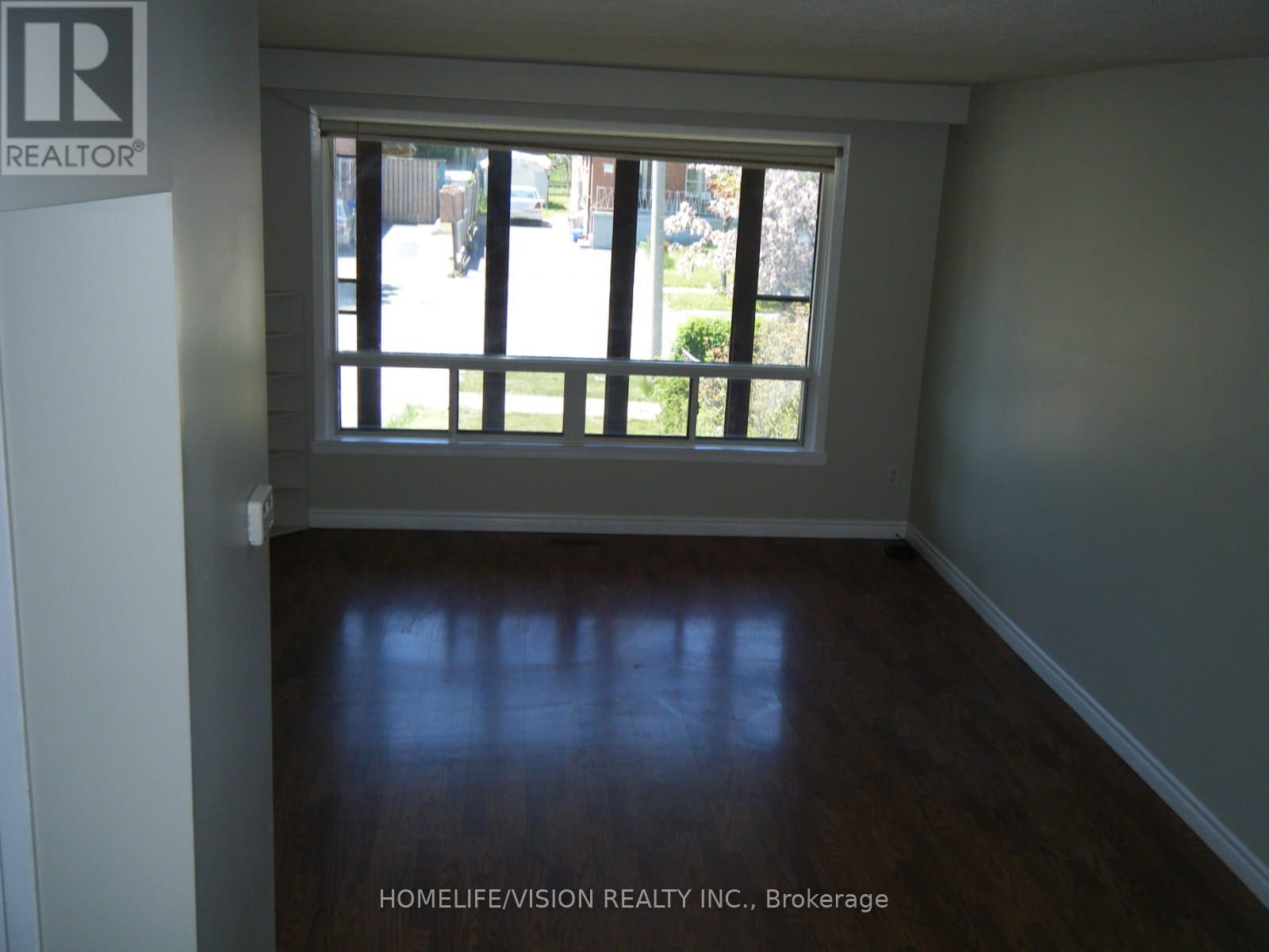 3766 Darla Drive E Property Photo 3