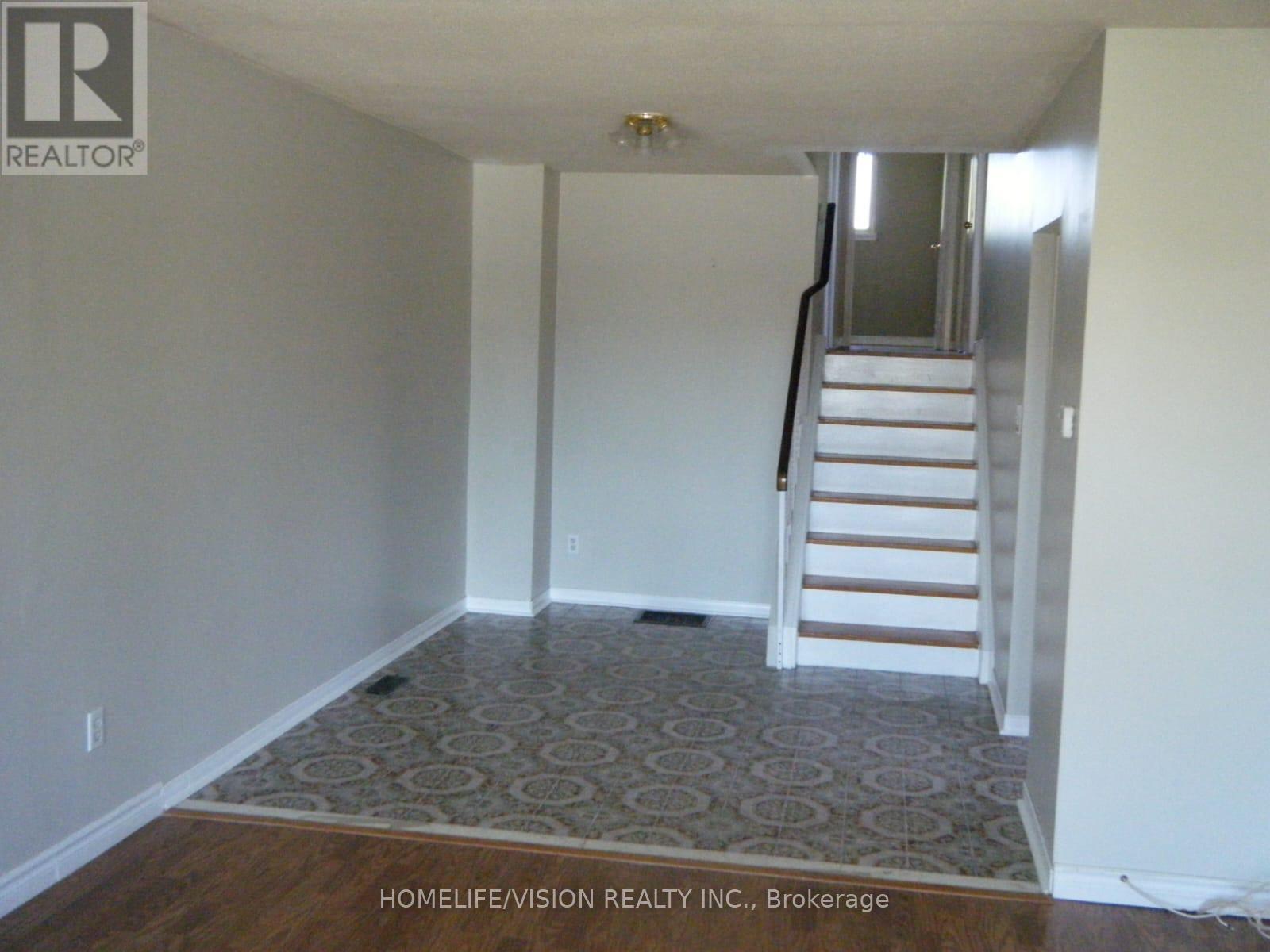 3766 Darla Drive E Property Photo 5