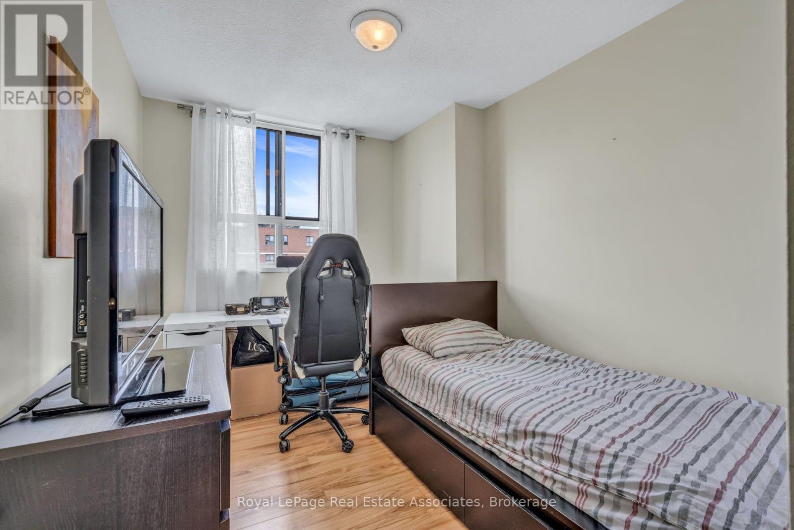 1108 - 1615 Bloor Street Property Photo 28