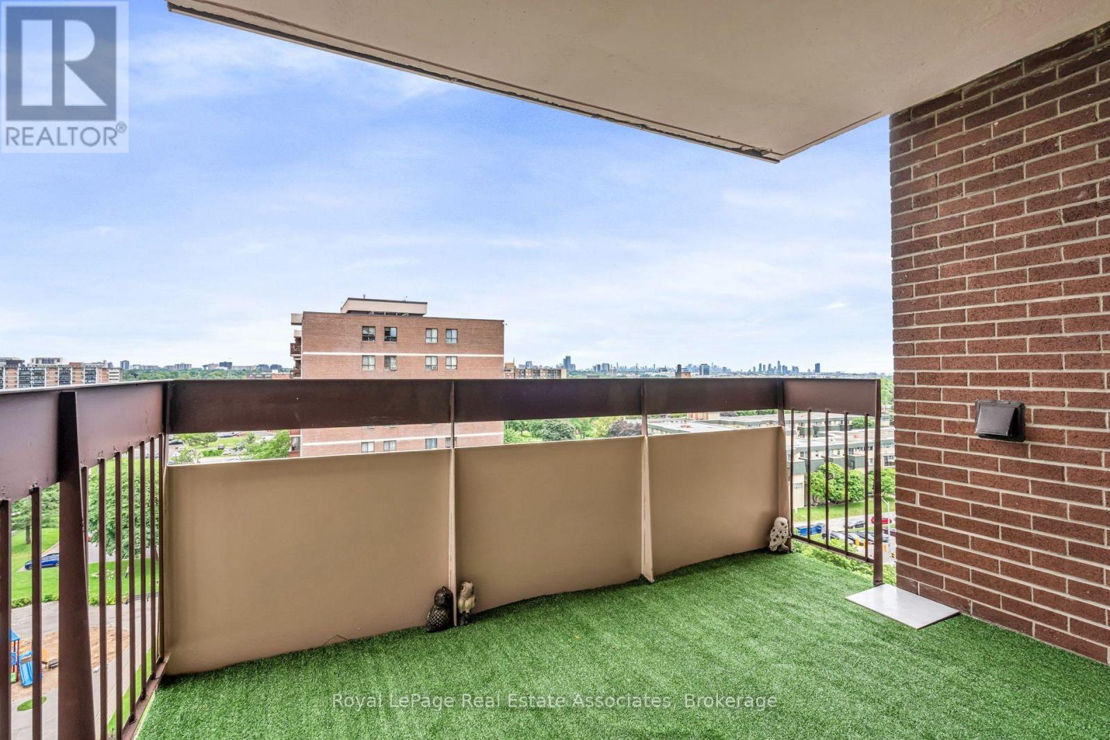 1108 - 1615 Bloor Street Property Photo 33