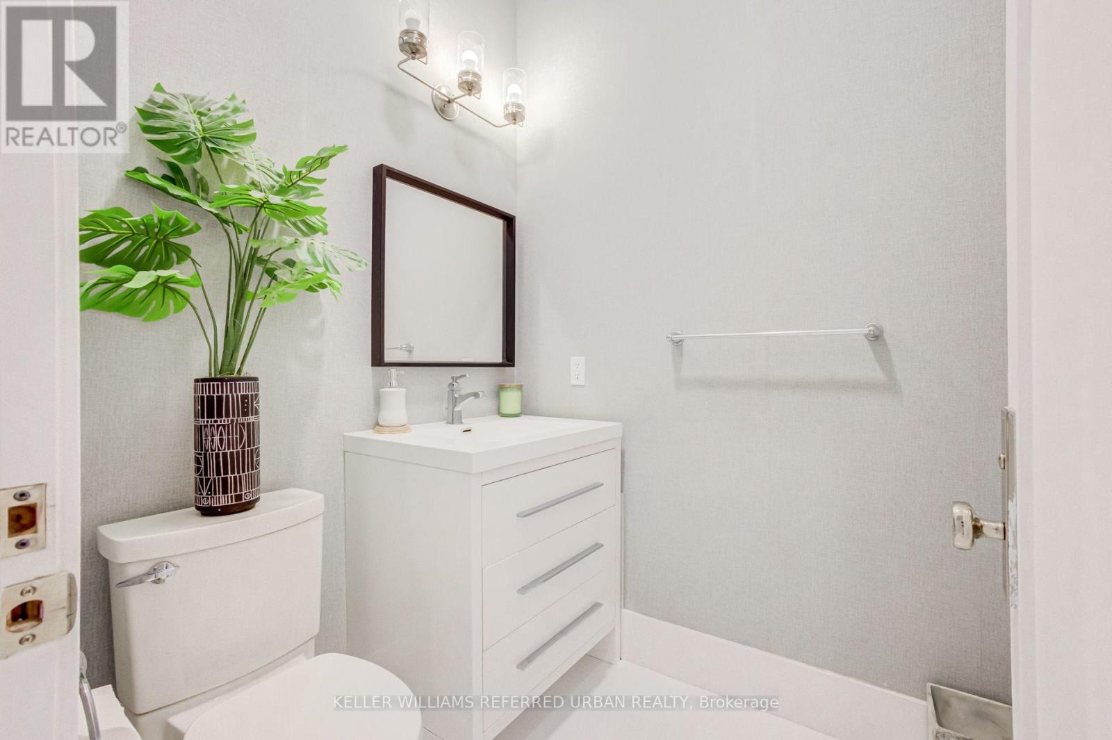 57 Ambleside Avenue Property Photo 17