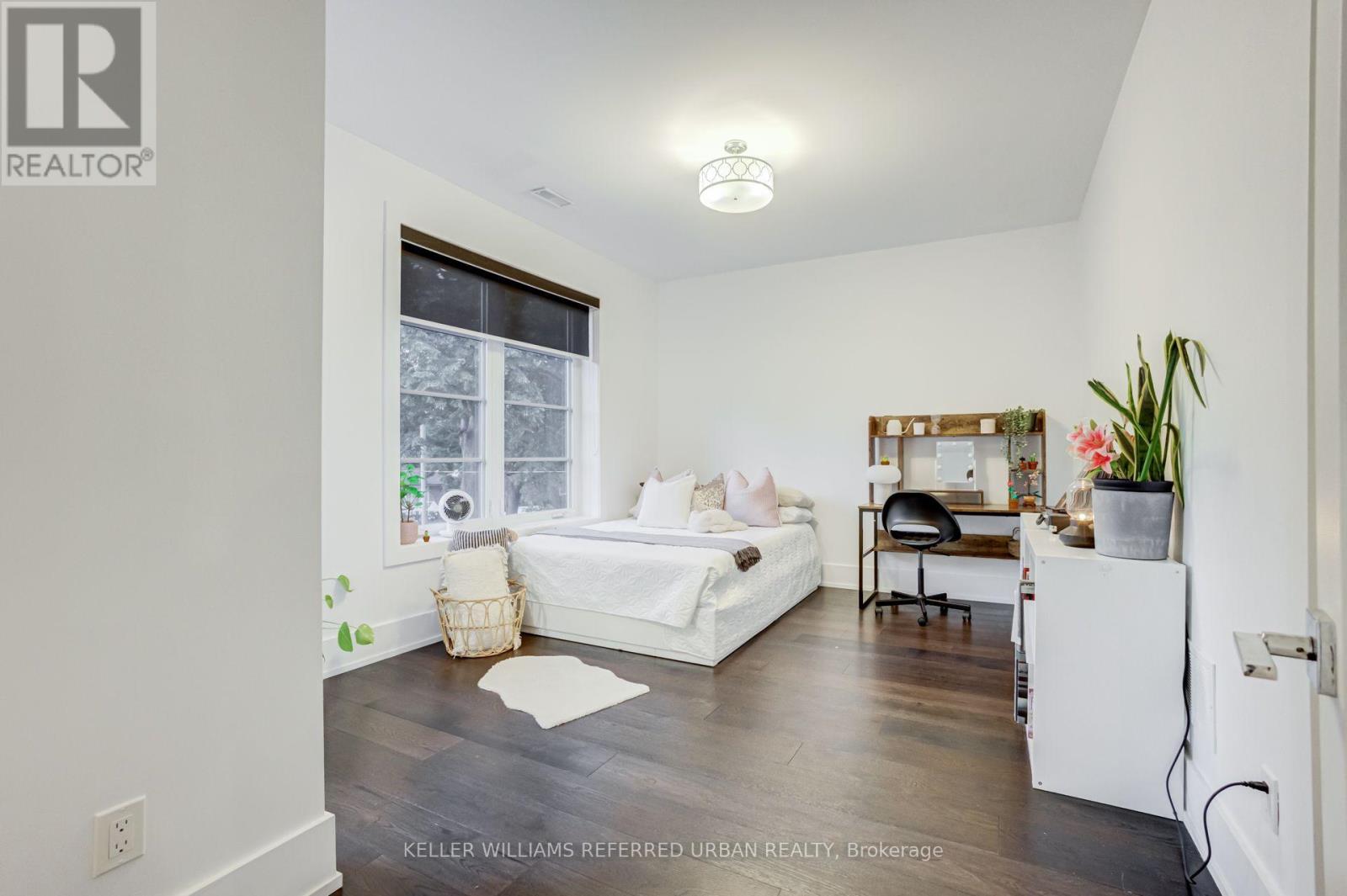 57 Ambleside Avenue Property Photo 27