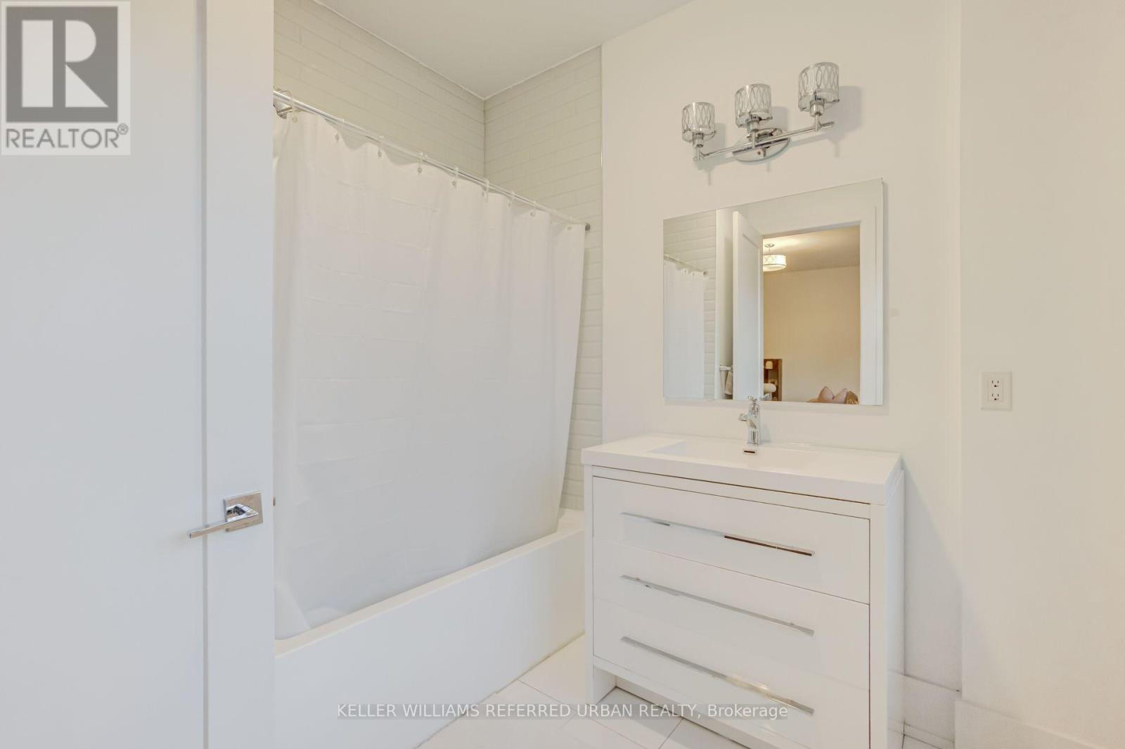57 Ambleside Avenue Property Photo 31