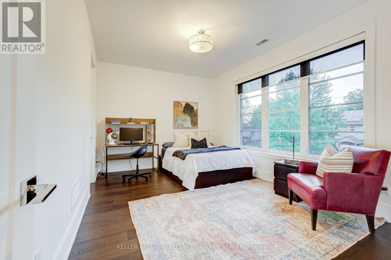 57 Ambleside Avenue Property Photo 32