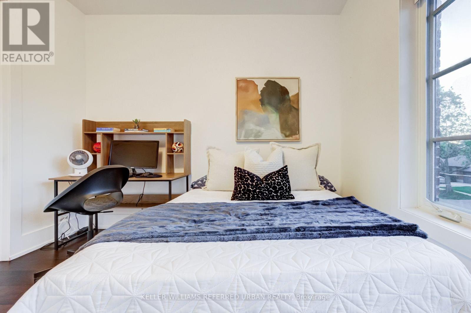 57 Ambleside Avenue Property Photo 34