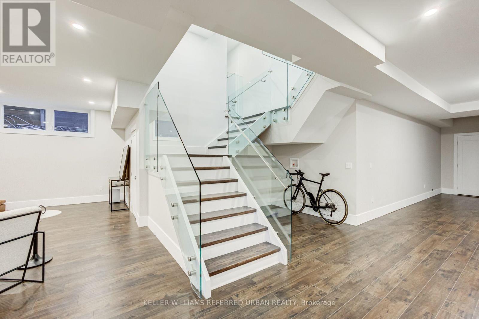 57 Ambleside Avenue Property Photo 39