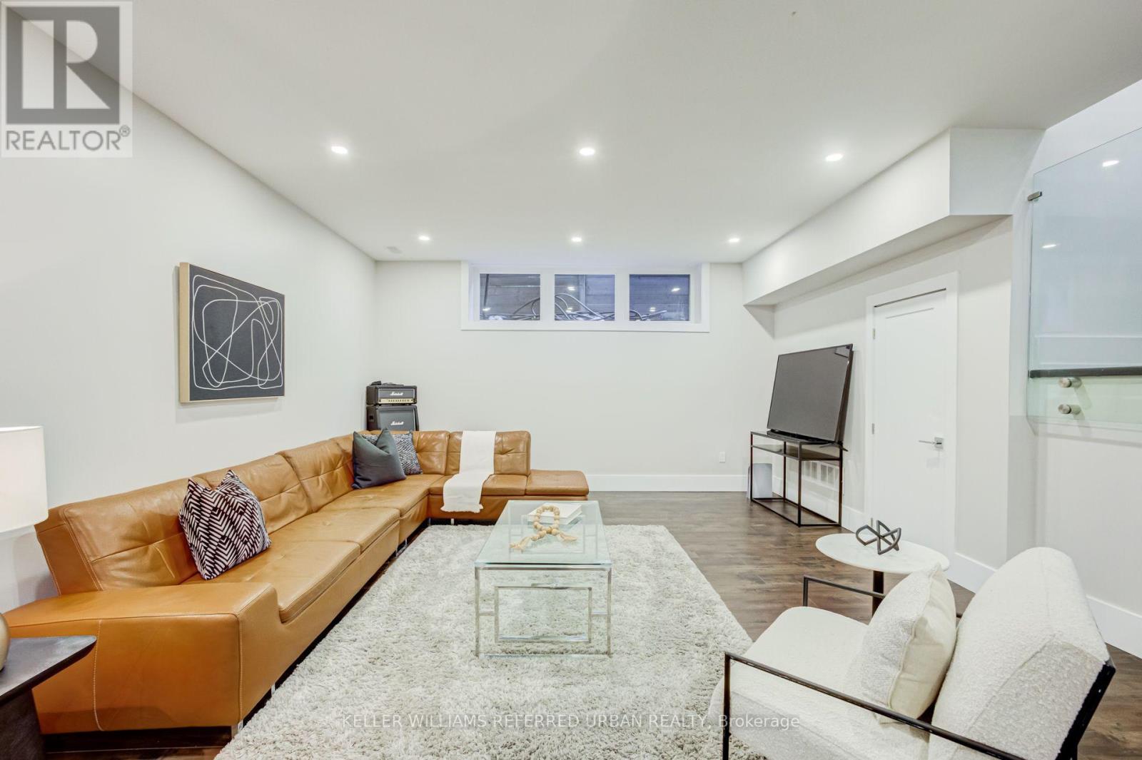 57 Ambleside Avenue Property Photo 41