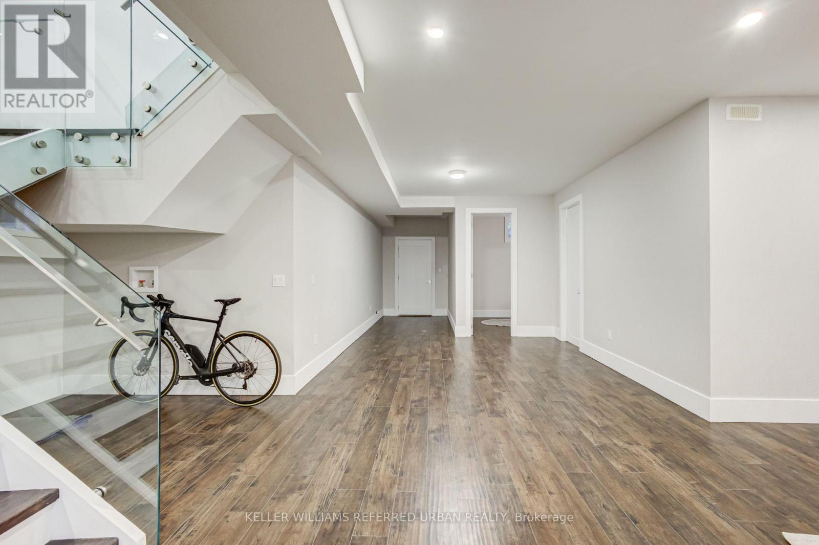 57 Ambleside Avenue Property Photo 44