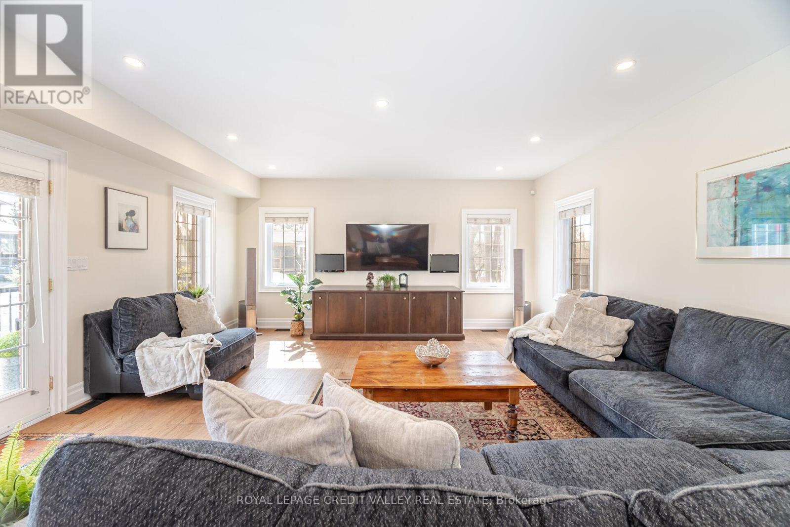 20 Fleming Avenue Property Photo 15