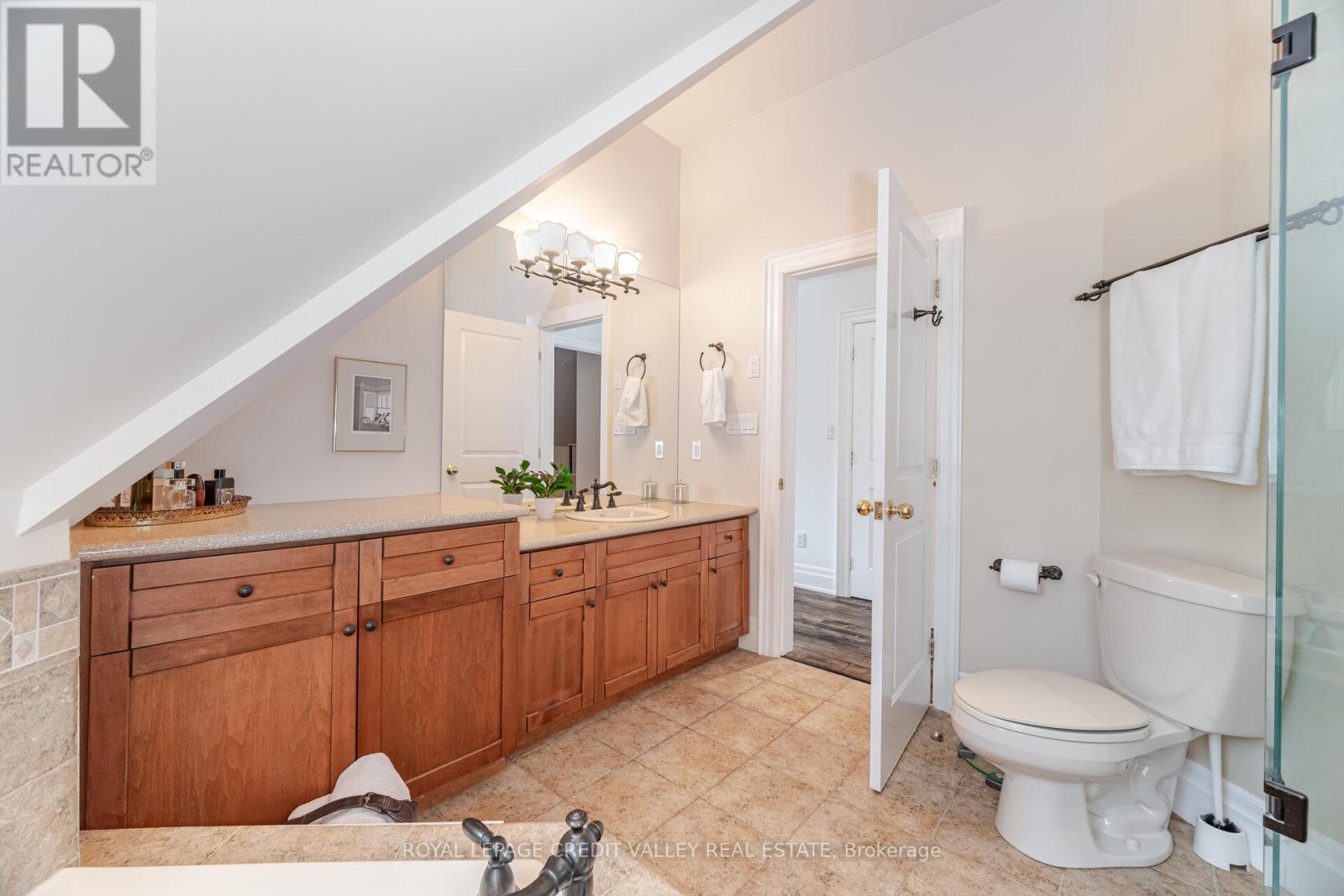 20 Fleming Avenue Property Photo 28