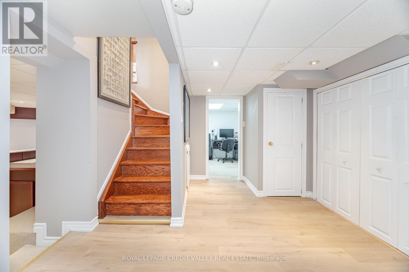 20 Fleming Avenue Property Photo 33