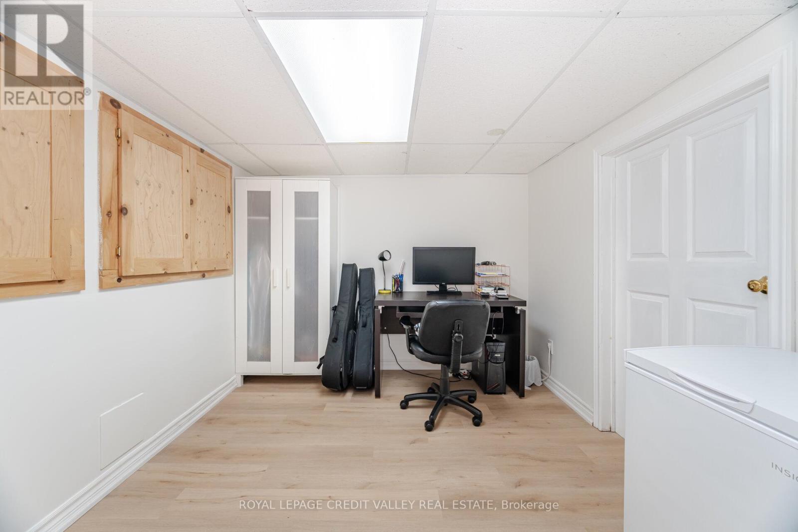 20 Fleming Avenue Property Photo 35