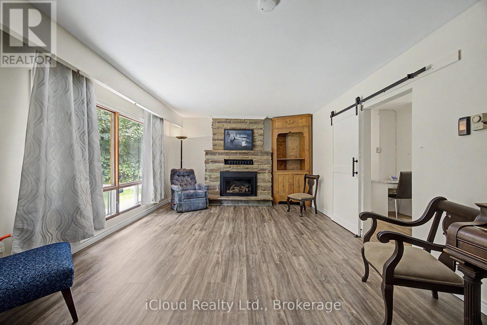 14409 Winston Churchill Boulevard Property Photo 9