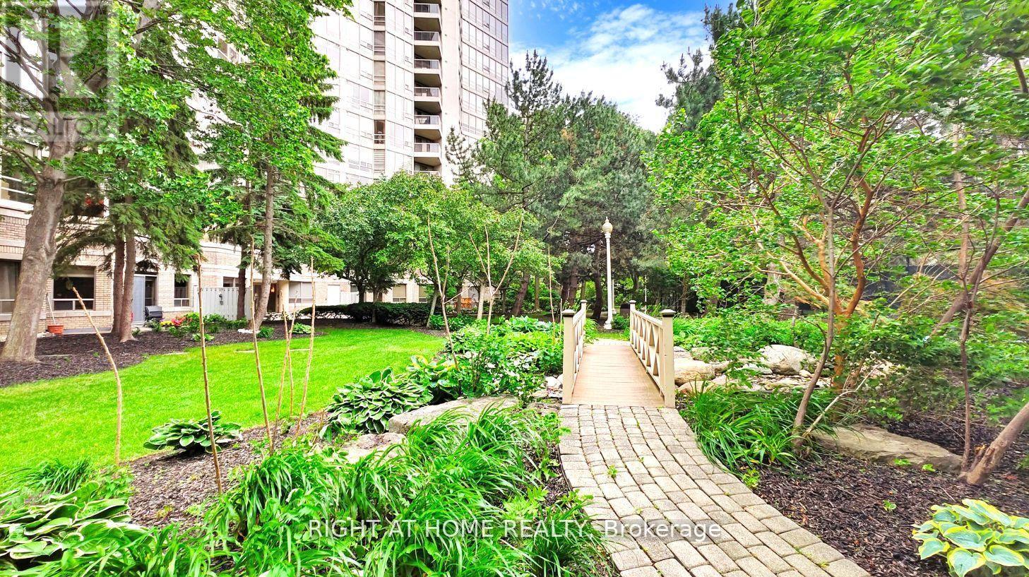 2105 - 45 Kingsbridge Garden Circle Property Photo 37