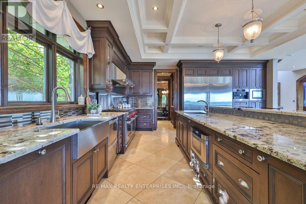 1500 Watersedge Road Property Photo 15