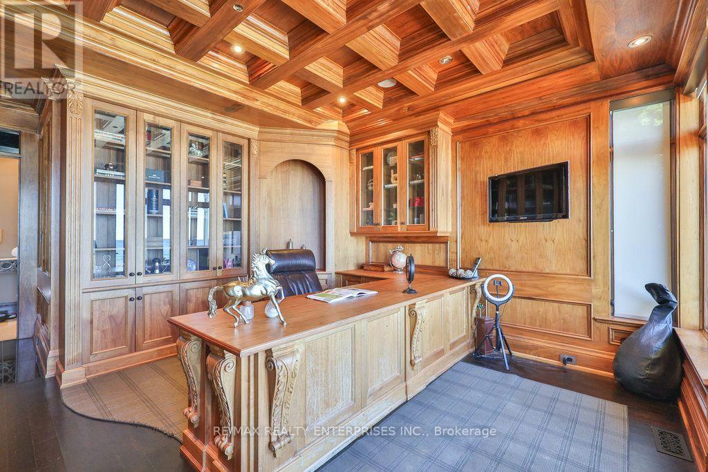 1500 Watersedge Road Property Photo 20