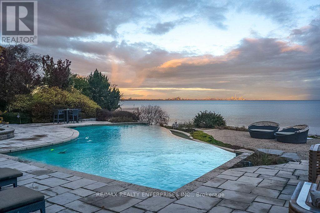 1500 Watersedge Road Property Photo 46