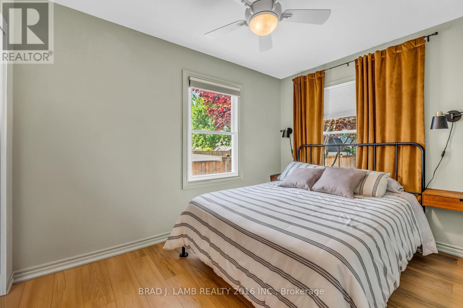 794 The Queensway Property Photo 7
