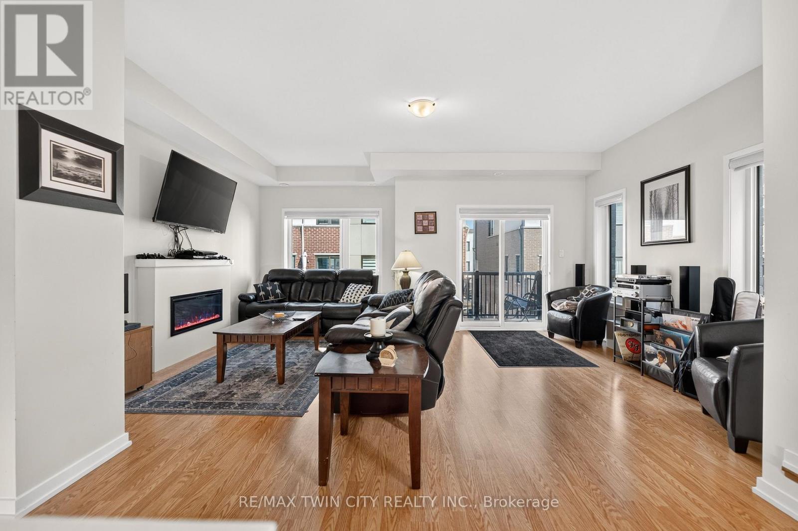 49 Lambert Lane Property Photo 14