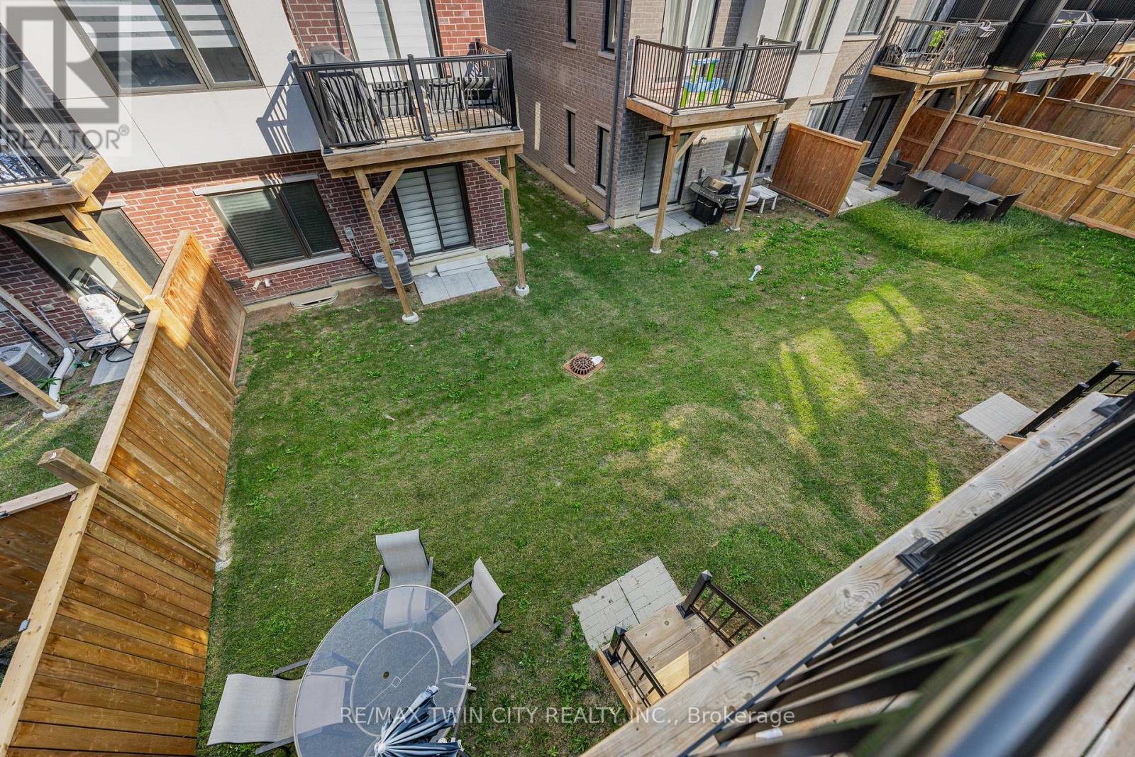 49 Lambert Lane Property Photo 20