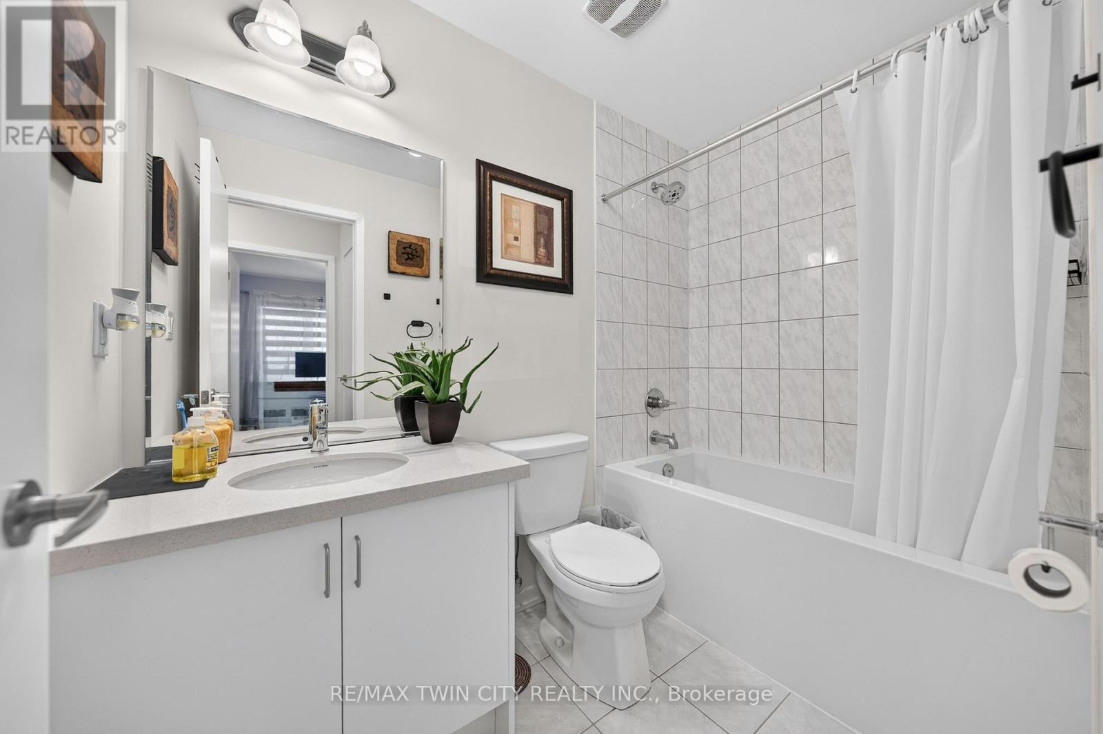49 Lambert Lane Property Photo 35